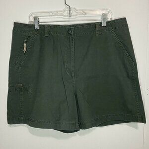 L.L. Bean Sz 18R Green 5” Mid Rise Chino Shorts